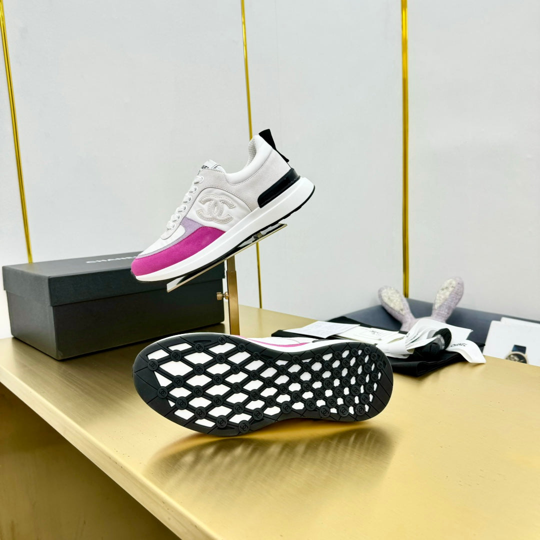 CLASSIC TRAINER IN GREY MIX BRIGHT PINK MERCERIZED VELVET