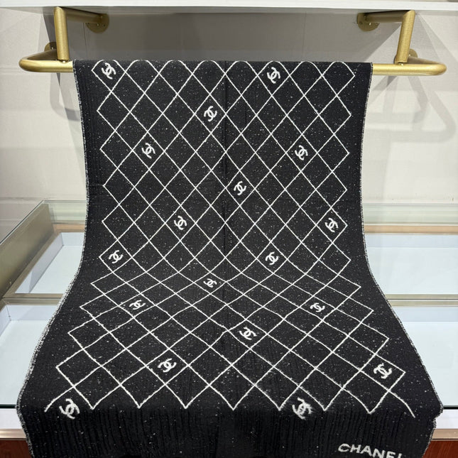 CHANEL 25S SCARF 195 IN CASHMERE 880355
