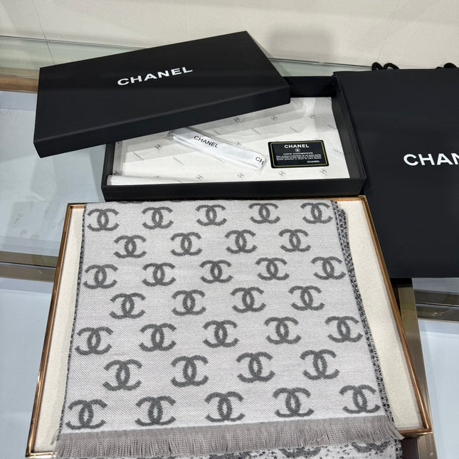 CHANEL 25S SCARF 185 CM IN CASHMERE 943078