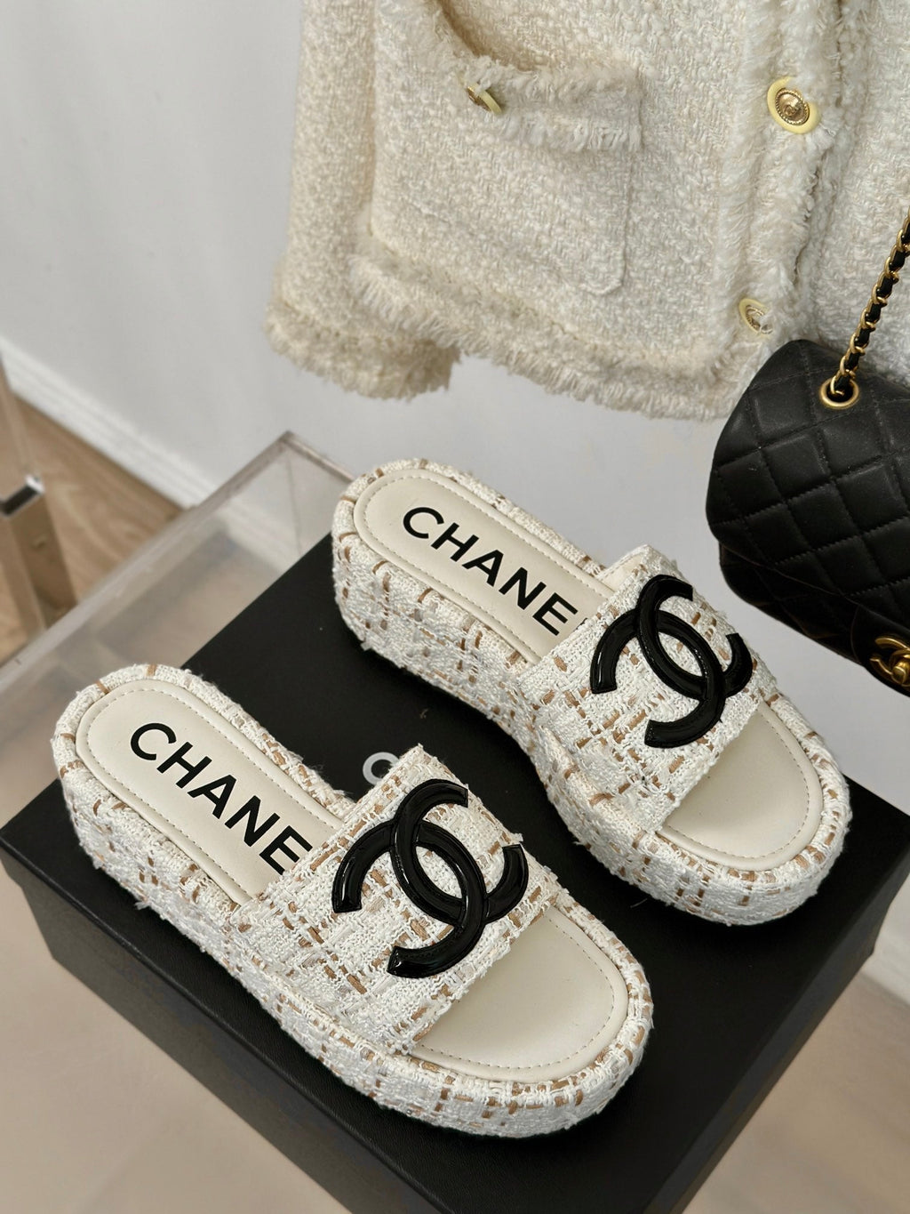 CLASSIC SLIPPERS THICK SOLE IN WHITE MIX BROWN TWEED