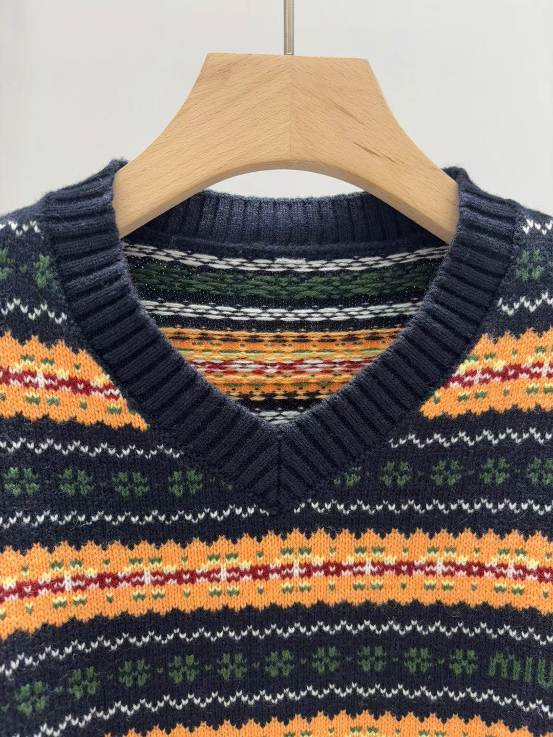 MIUMIU KNIT SWEATER STYLE 584