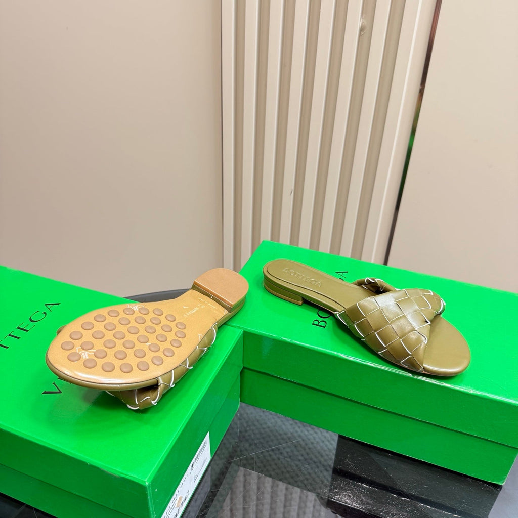 BLINK FLAT MULE IN OLIVE GREEN INTRECCIATO LEATHER