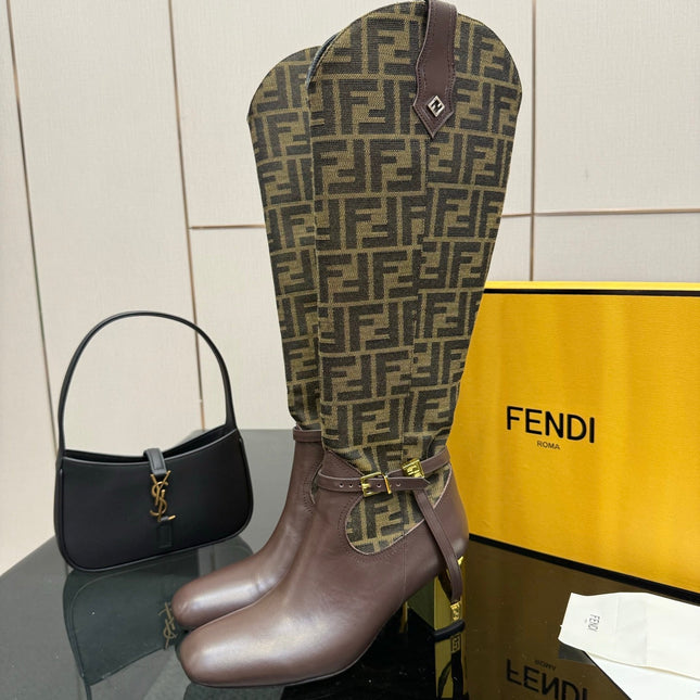 FENDI 25S KNEE-HIGH BOOTS 50 MM IN DARK BROWN CALFSKIN AND FABRIC PRINT LOGO