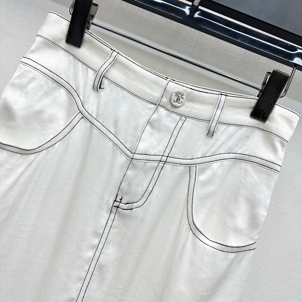 CHANEL HIGH-WAIST SKIRT WITH CUT-OUT HEM 274762