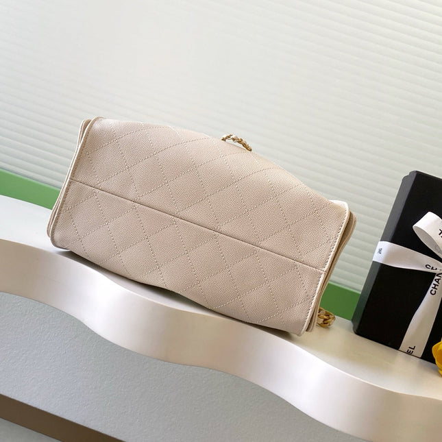 CHANEL 25S HOBO BAG 30 IN LIGHT BEIGE CAVIAR LEATHER WITH GOLD HARDWARE
