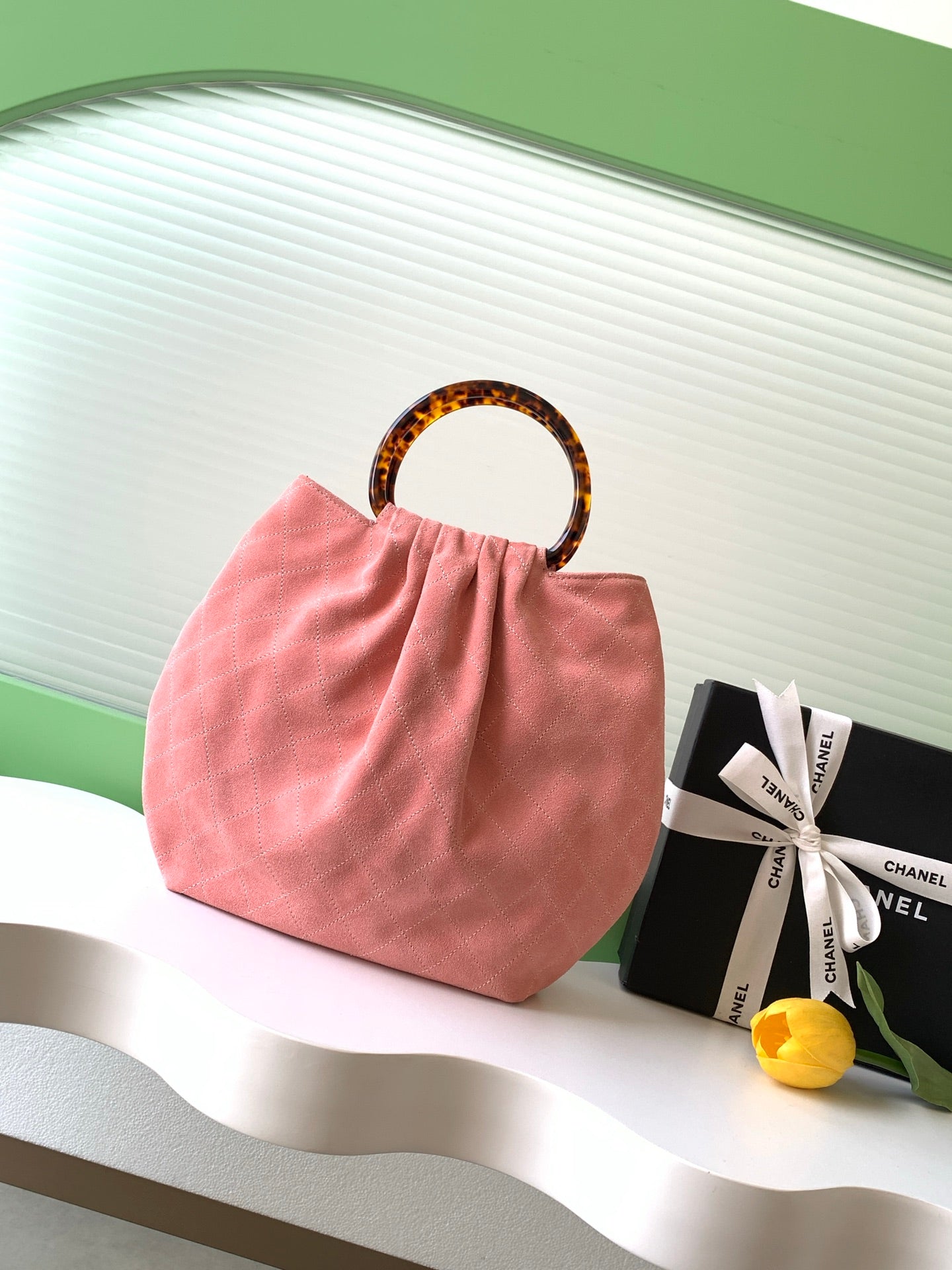 CHANEL 26S HAND BAG LARGE 32 IN PINK SUEDE GOLD HARDWARE