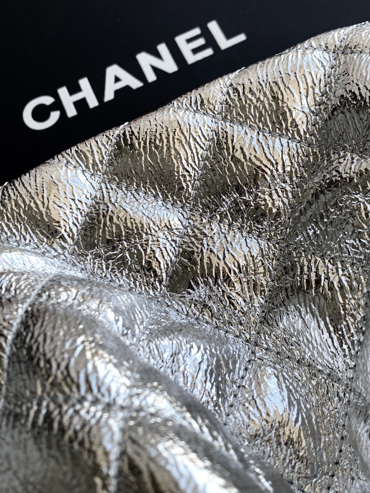 CHANEL 26S HOBO BAG 30 IN SILVER METALLIC CRINKLED CALFSKIN GOLD HARDWARE