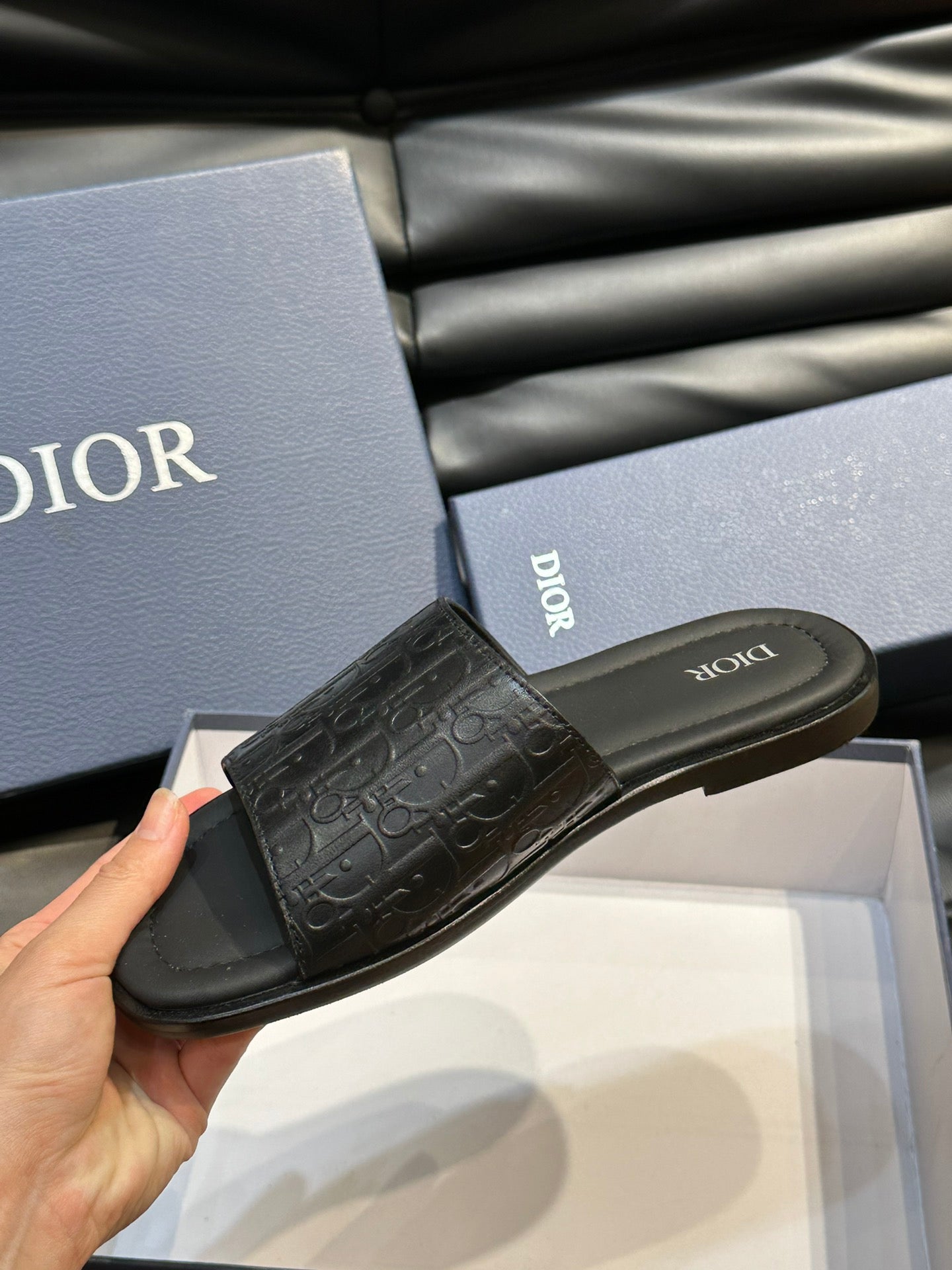 CD SLIDE ALIDAS SLIPPER BLACK CALFSKIN AND SILK