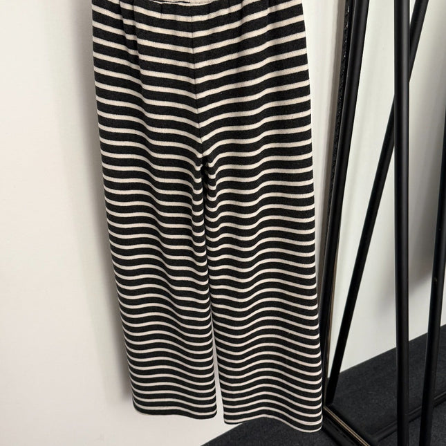 CHANEL 25S STRIPED PANTS 570