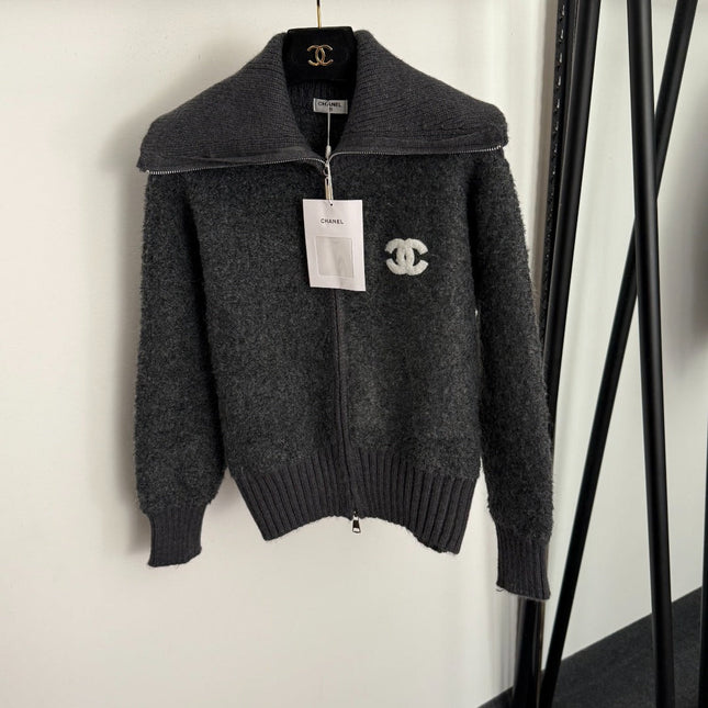 CHANEL 25S CARDIGAN 562
