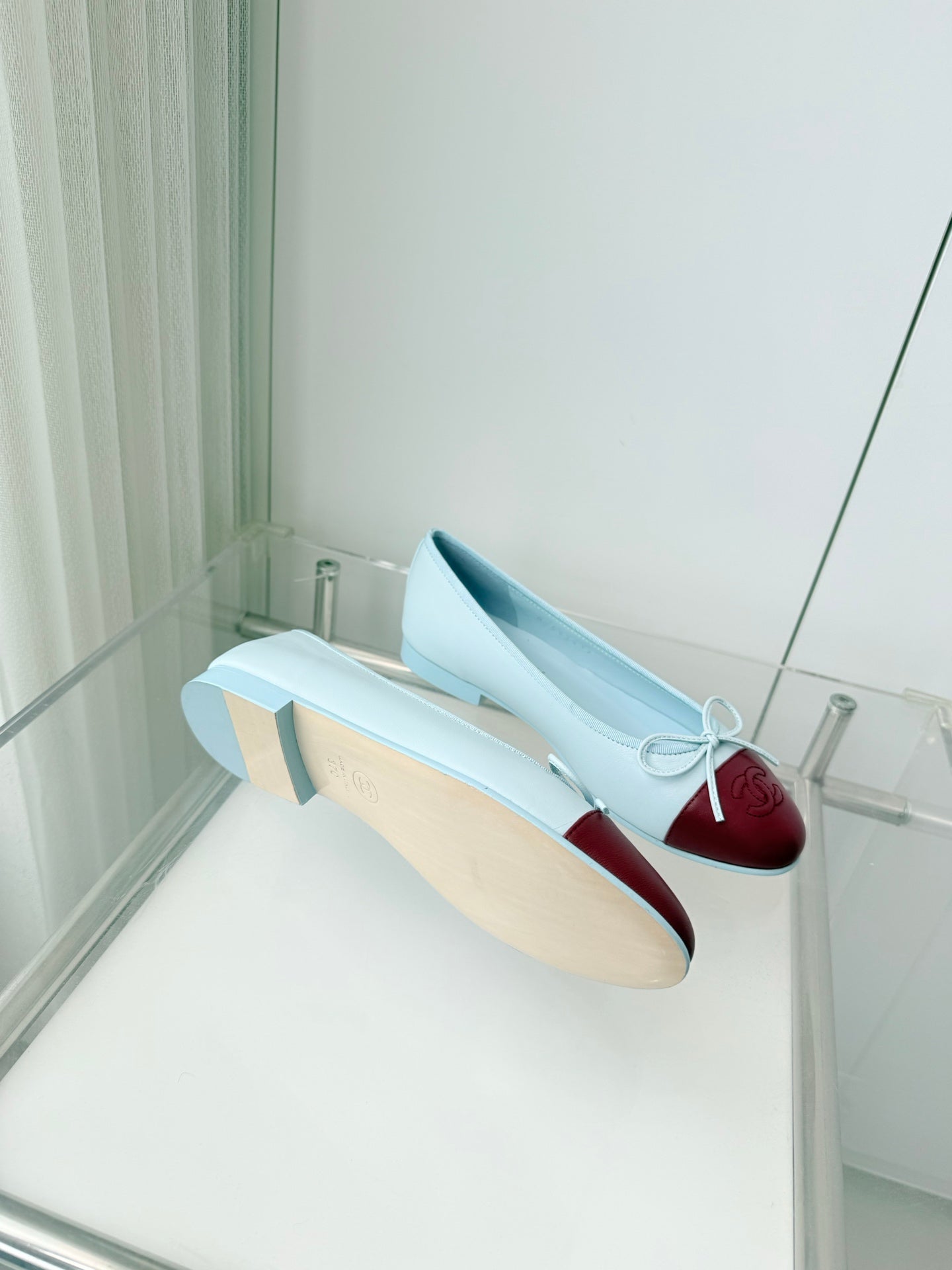 CHANEL 26S BALLET FLATS IN LIGHT BLUE CALFSKIN WITH BURGUNDY RED PATENT TOE CAP & BOW