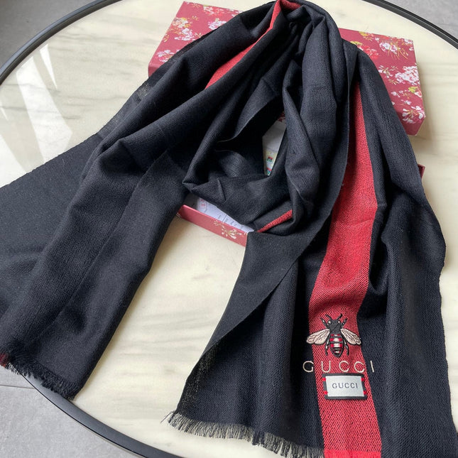 SCARF 200 CM IN BLACK MIX RED CASHMERE WITH EMBROIDERED BEE 407516