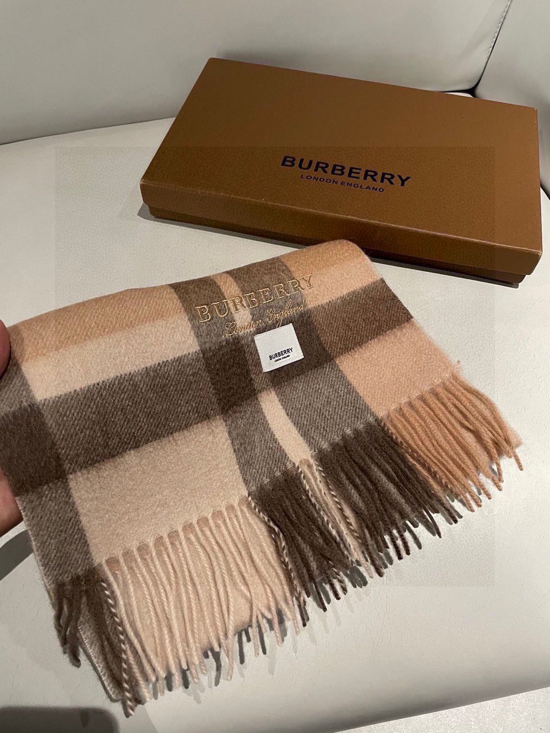 BURBERRY 26S SCARF 180CM IN CASHMERE 159011