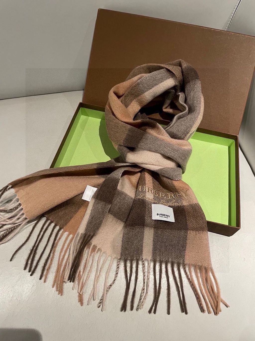 BURBERRY 26S SCARF 180CM IN CASHMERE 159011