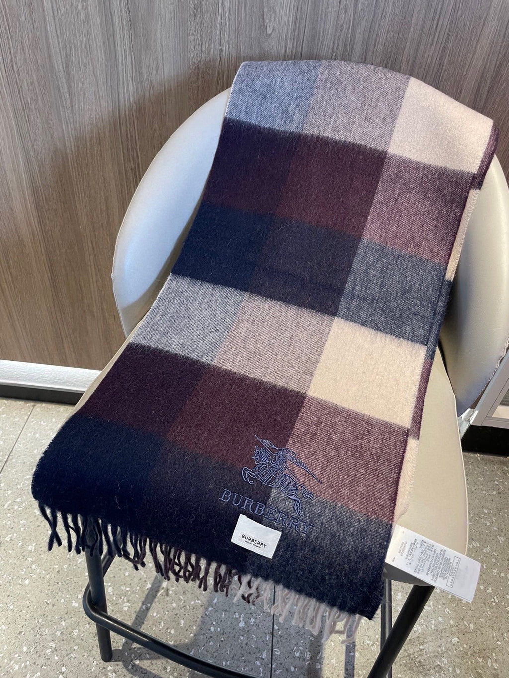 BURBERRY 26S SCARF 180CM IN CASHMERE 163812
