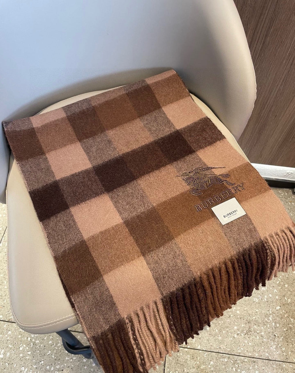 BURBERRY 26S SCARF 180CM IN CASHMERE 163814
