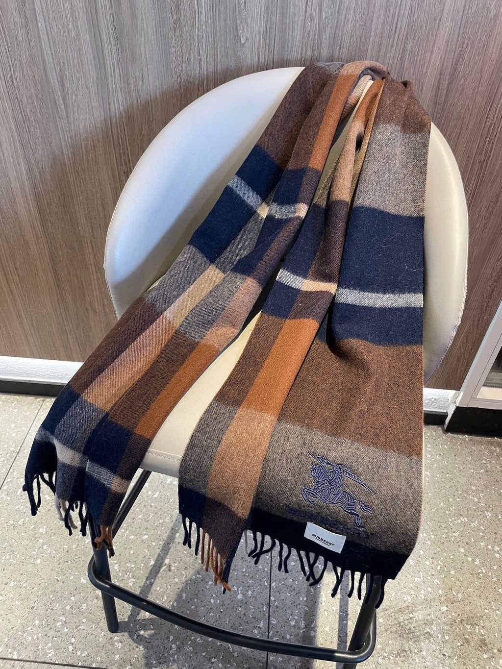 BURBERRY 26S SCARF 180CM IN CASHMERE 163815