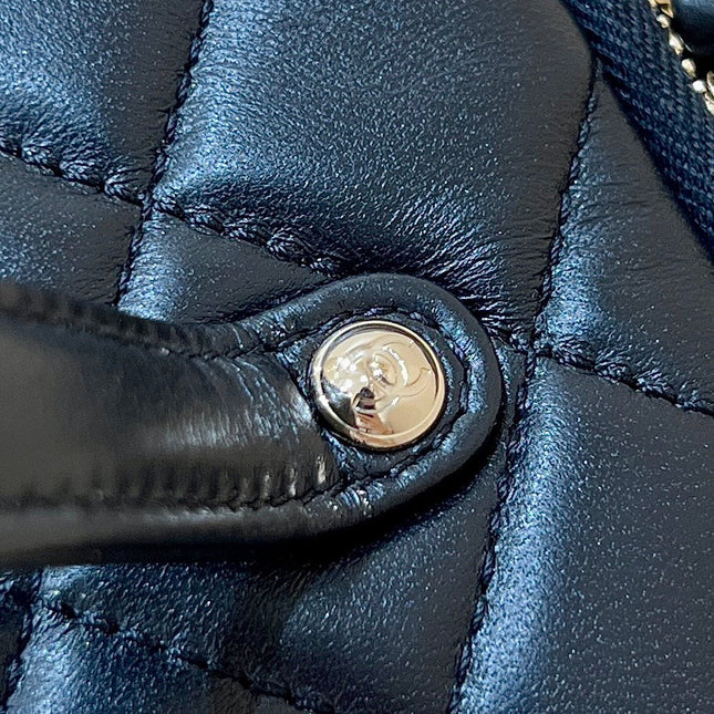 CHANEL 25S VANITY CASE 23 IN BLACK LAMBSKIN