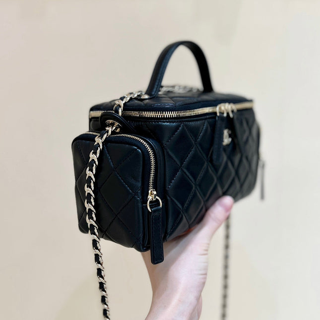 CHANEL 25S VANITY CASE 23 IN BLACK LAMBSKIN
