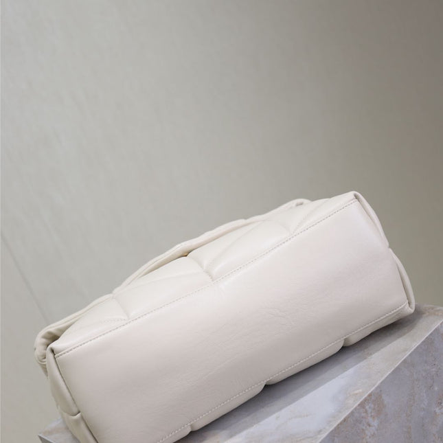 YSL 25S LOULOU PUFFER GM 35 IN BLANC VINTAGE CALFSKIN GOLD HARDWARE