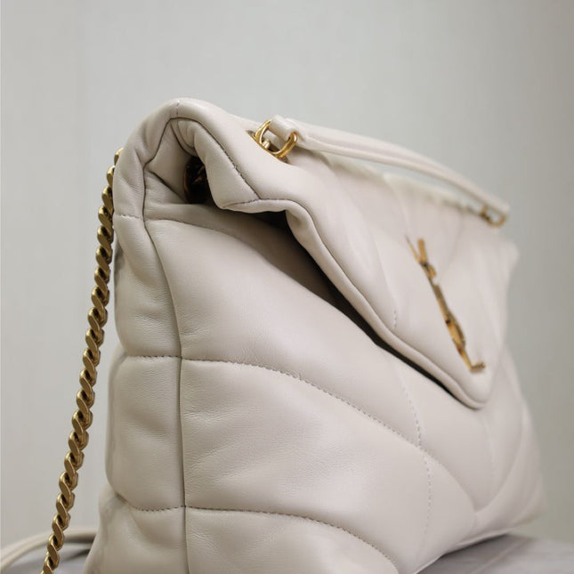 YSL 25S LOULOU PUFFER GM 35 IN BLANC VINTAGE CALFSKIN GOLD HARDWARE