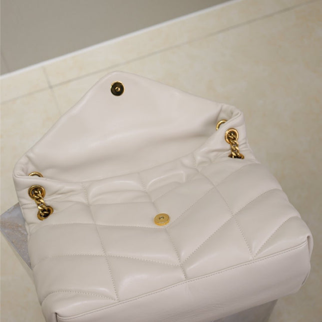 YSL 25S LOULOU PUFFER GM 35 IN BLANC VINTAGE CALFSKIN GOLD HARDWARE