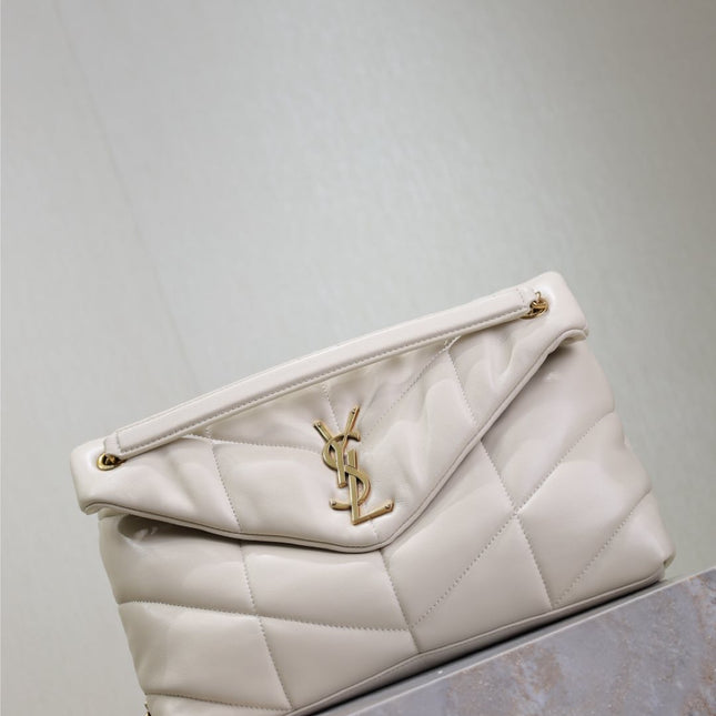 YSL 25S LOULOU PUFFER GM 35 IN BLANC VINTAGE CALFSKIN GOLD HARDWARE