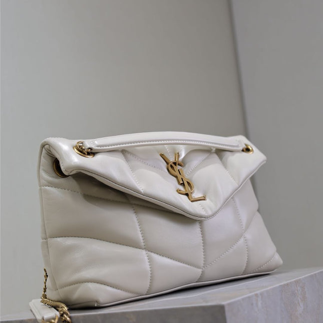 YSL 25S LOULOU PUFFER MM 29 IN BLANC VINTAGE CALFSKIN GOLD HARDWARE