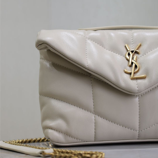 YSL 25S LOULOU PUFFER MINI 23 IN BLANC VINTAGE CALFSKIN GOLD HARDWARE