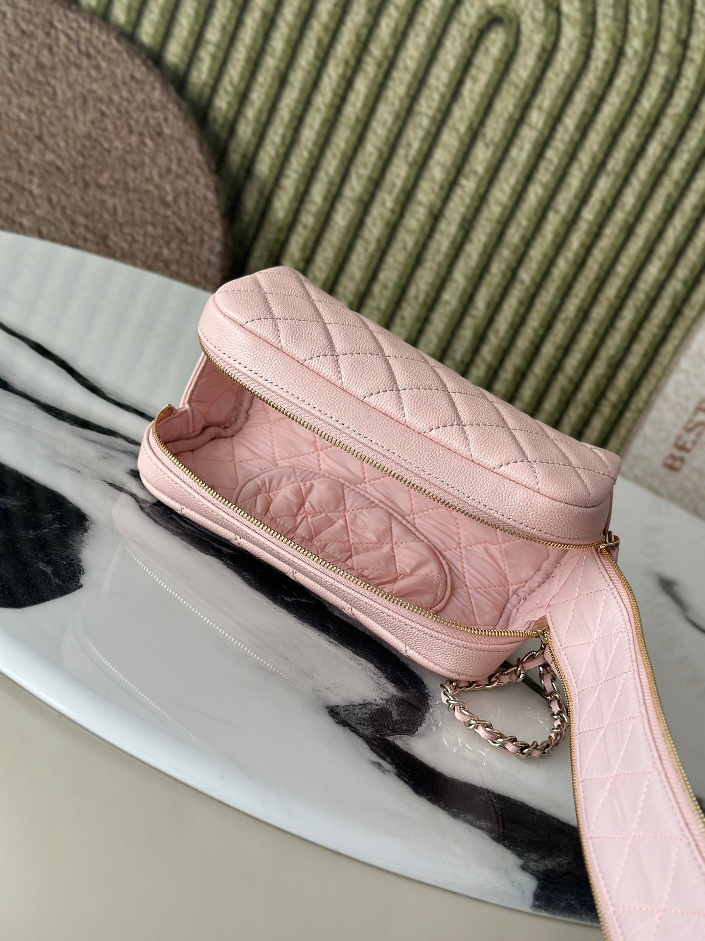 CHANEL 26S CLASSIC QUILTED COSMETIC POUCH 18 IN LIGHT PINK GRAINED CALFSKIN GOLD HARDWARE