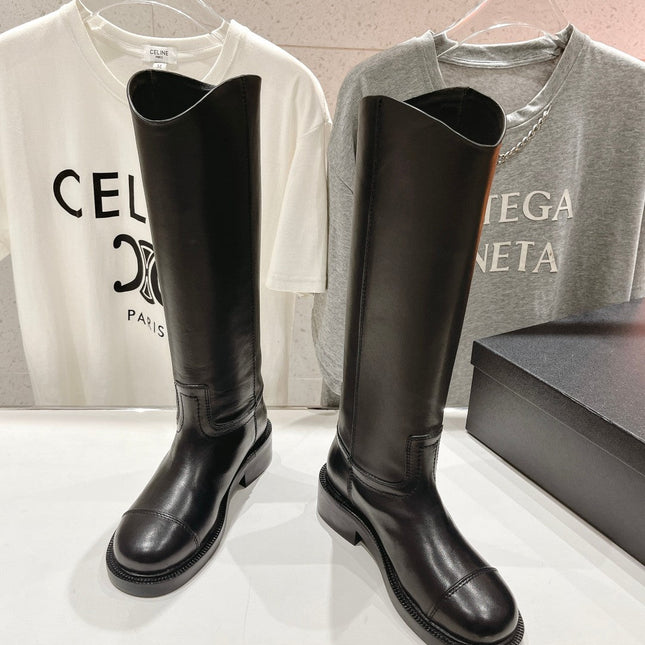 CC EMBOSSED LOGO HIGH BOOTS BLACK CALFSKIN