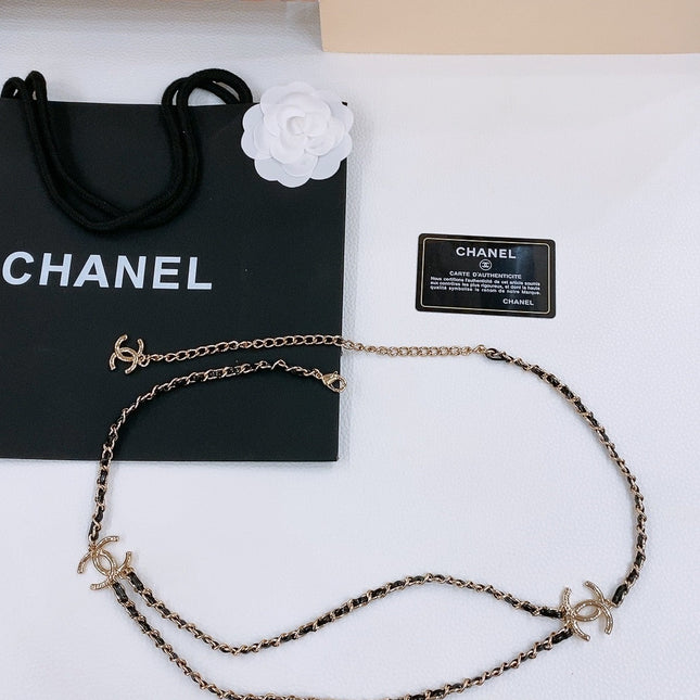 CHAIN BELT IN GOLD METAL INTERWOVEN WITH CALFSKIN STRAPS