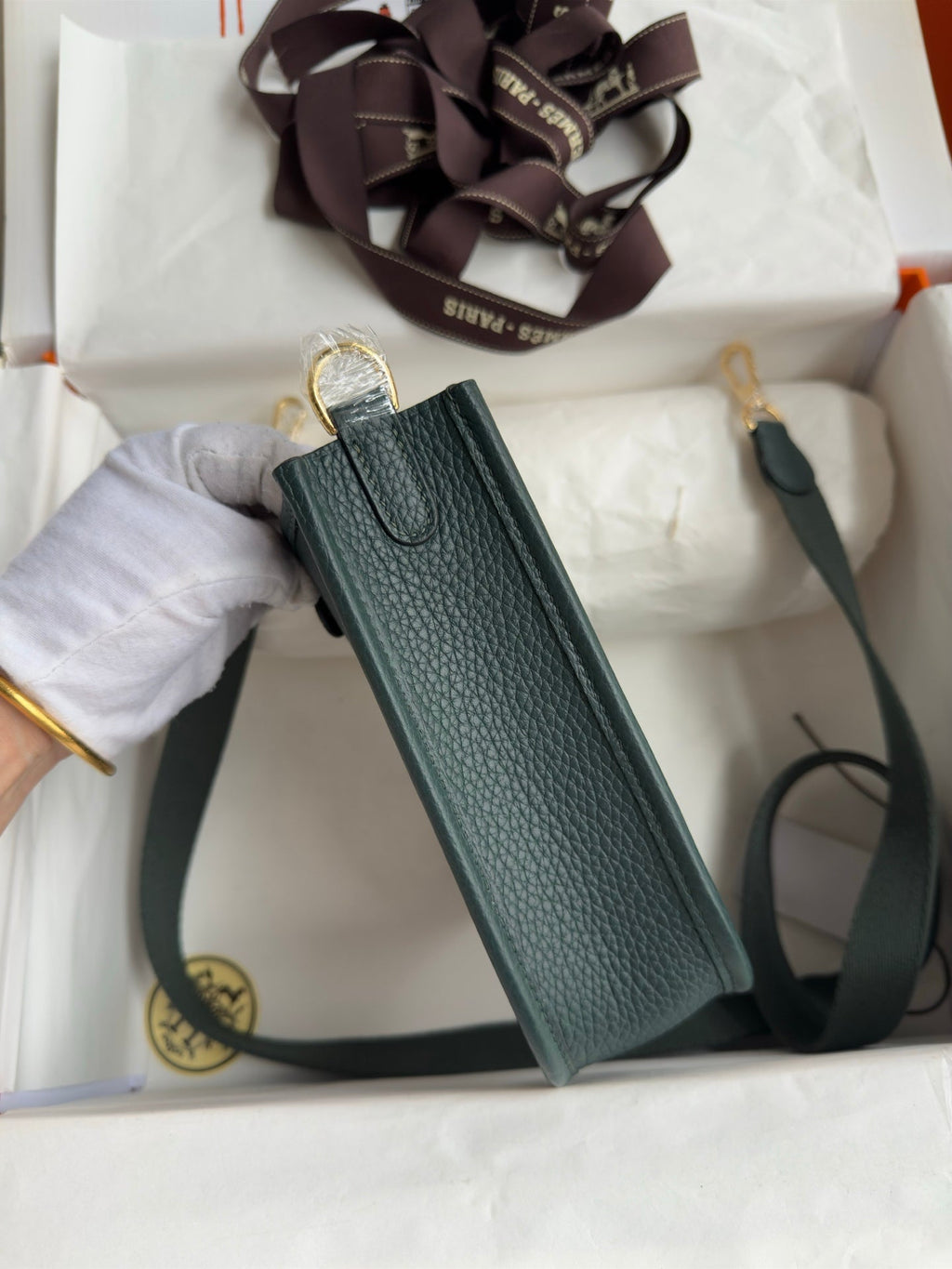 HM 25S EVELYNE 17 CM IN MOSS GREEN COWHIDE WITH GOLD HARDWARE